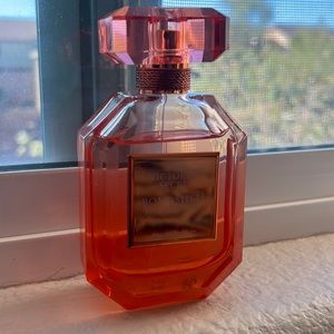 Victoria’s Secret Bombshell Sun Drenched Perfume
